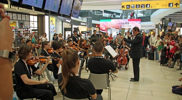 Musica in aeroporto, concerti di opera lirica con i giovani talenti del Teatro dell'Opera