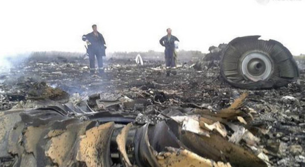 Aereo abbattuto, Mosca accusa Kiev: accanto a Boeing volava caccia ucraino