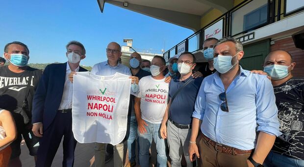Comunali a Napoli, Letta stravede per Manfredi: «Con lui abbiamo scelto Maradona»