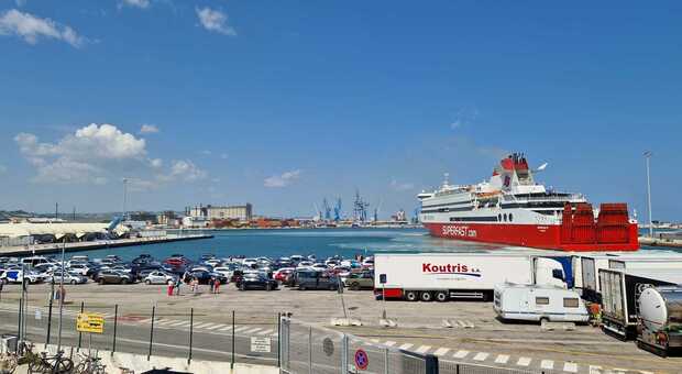 Weekend da 27mila passeggeri, porto di Ancona in prima linea