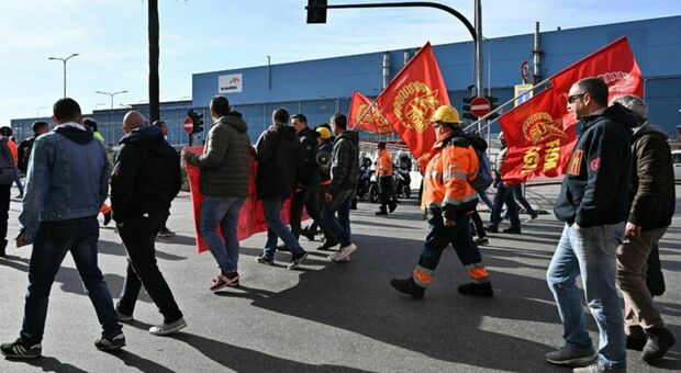 Crisi Radiators di Moimacco, adesione massiccia allo sciopero contro i 50 esuberi annunciati dall'azienda