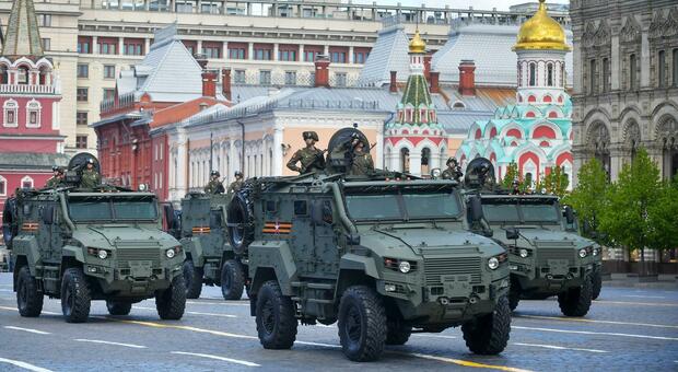 Gli 007: Mosca pronta a colpire obiettivi civili Ue Sabotaggi e attacchi incendiari: il piano russo