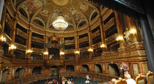 Touring club, oltre 35mila visitatori al teatro di corte della Reggia di Caserta