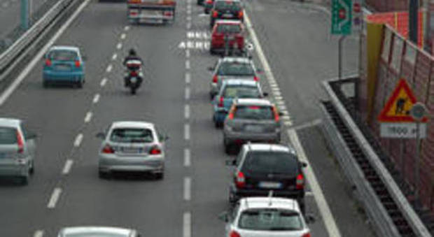 Autostrade, aumento del pedaggio dal 1 gennaio: in media +0,77%. Ecco dove