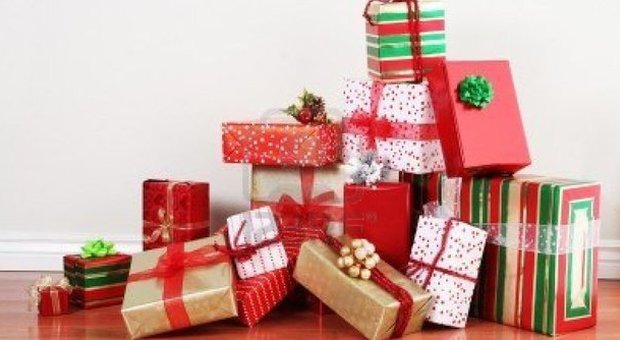 Una famiglia su cinque non ha fatto regali, la spesa si riduce dell'11 per cento