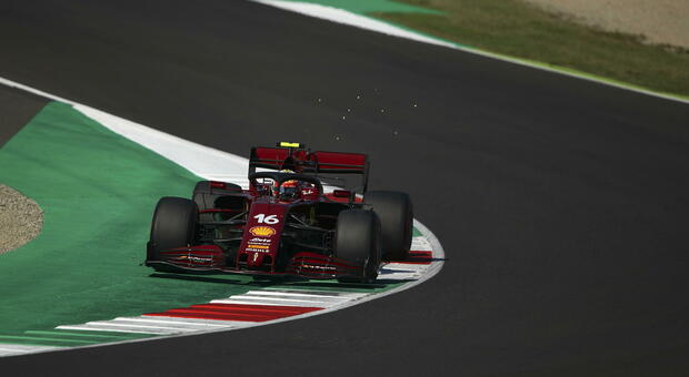 Gp del Mugello, le prove: continua l'agonia Ferrari, ma Leclerc fa sognare
