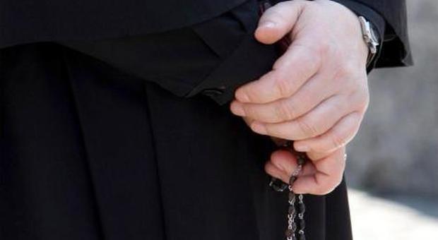 Brindisi, parroco indagato per pedofilia, perquisita la sacrestia