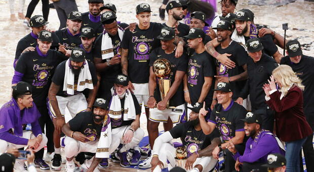 Los Angeles Lakers campioni Nba: Lebron Mvp dedicato a Kobe nella bolla