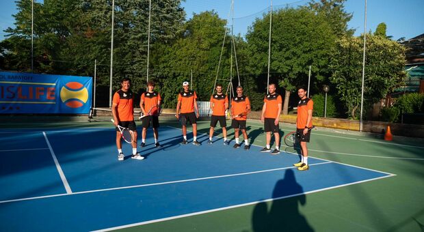 Non solo Luca Nardi: Pesaro scopre la scuola Tennis Life (e applaude l'unico circolo delle Marche con due squadre in A)