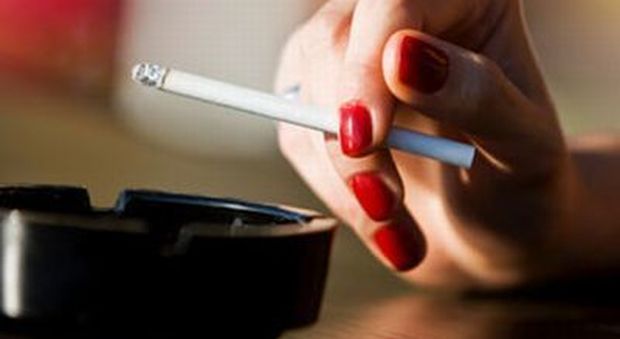 Qual è il momento giusto per fumare? Le donne devono fare attenzione