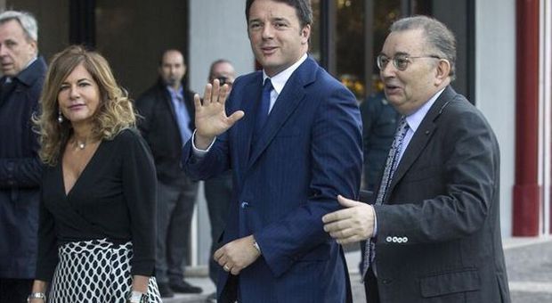 Landini a Renzi: "Non piaci agli onesti". ​Bufera, poi il segretario Fiom smentisce