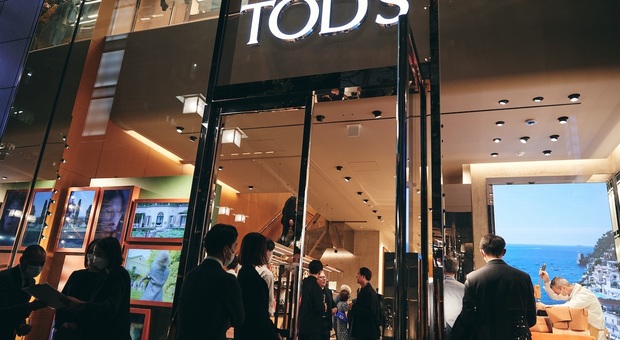Tod's approda in Giappone e apre una boutique nel quartiere più esclusivo di Tokyo. Evento esclusivo in ambasciata con Della Valle