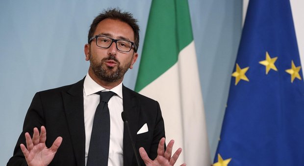 Vilipendio al Presidente: ok all'indagine su Salvini, Grillo e Di Battista senior