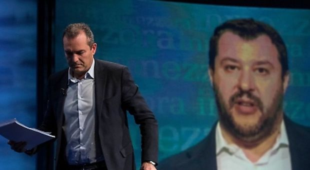 Querela di Salvini a de Magistris e alla Mostra: c'è l'archiviazione