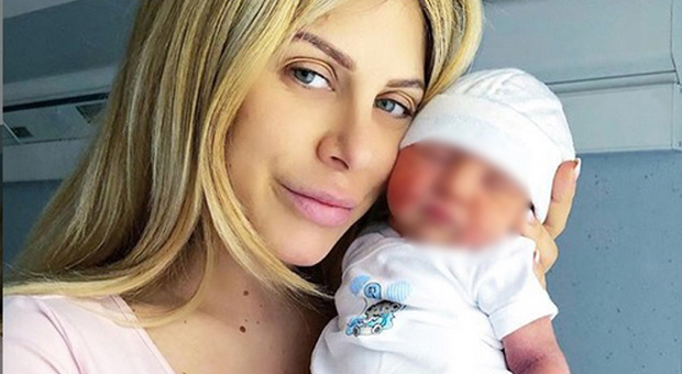 Paola Caruso mamma ecco la prima foto social col figlio Michele