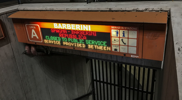 Metro A senza pace: chiuse di nuovo le stazioni di Barberini e Spagna