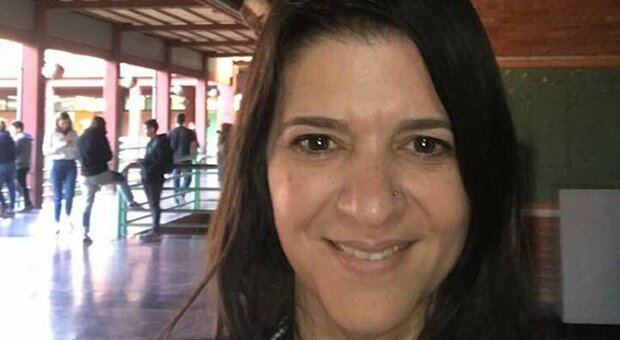 Covid: Paola, docente universitaria, muore a 46 anni durante una lezione a distanza davanti ai suoi allievi
