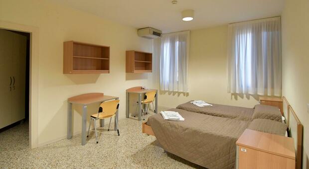Tassa di soggiorno ridotta ai medici e agli infermieri, l'accordo tra Comune e Ulss3: pagheranno solo i primi cinque giorni