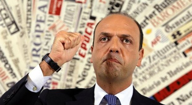 Decadenza Berlusconi, Alfano lapidario «Non sfasciamo il Paese, no alla piazza A Letta e Renzi propongo un patto»