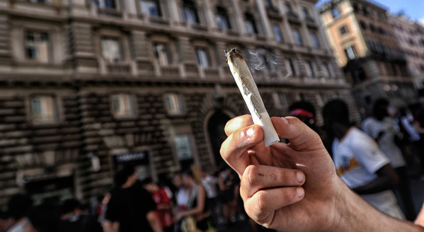 Million Marijuana March, a Roma sfila il popolo degli spinelli liberi