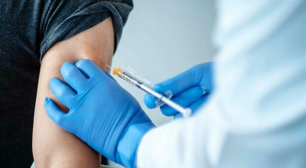 In Puglia è corsa alla prima dose: in soli quattro giorni, 24mila vaccinati in più