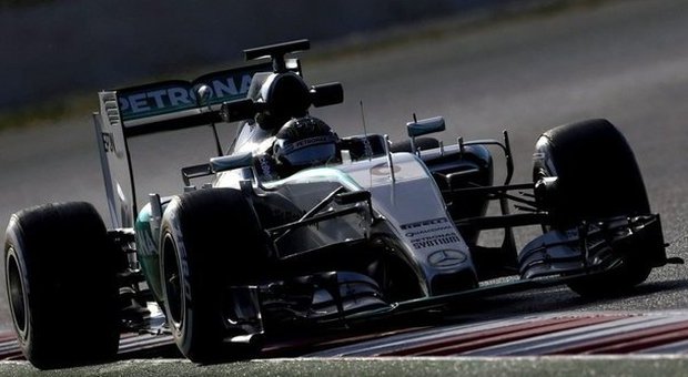Rosberg vola davanti ad Hamilton. Terza e quarta piazza per la Ferrari