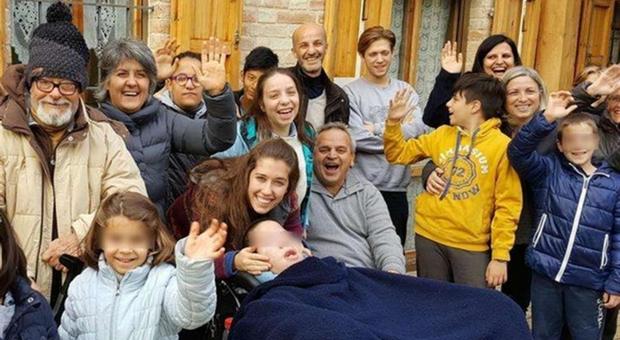 Case famiglia, la protesta contro la Raggi per la convenzione sui disabili in ospedale