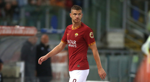La Roma batte la Ternana 2-0: Dzeko torna capitano