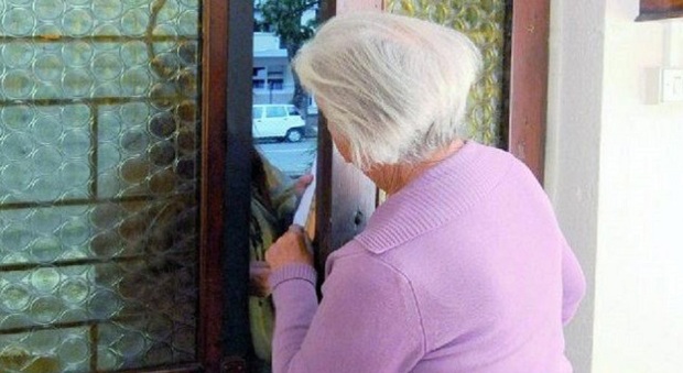 Bolletta del gas maxi per una signora di 95 anni