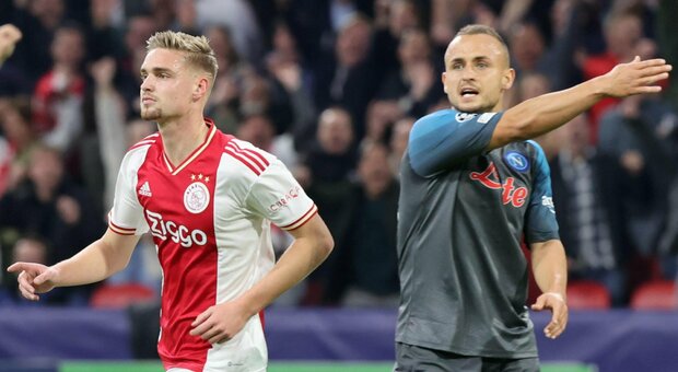 Ajax-Napoli, il calcio totale azzurro: Lobotka e Anguissa alla perfezione