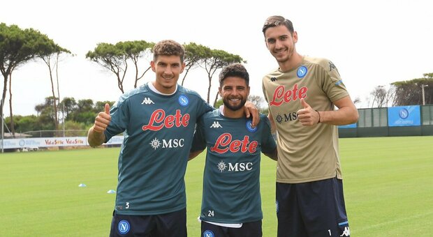Il Napoli riabbraccia Insigne & Co: «Sono tornati i campioni d'Europa»