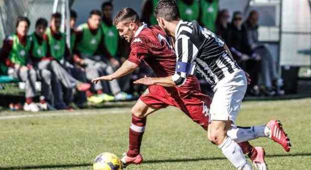 Luca Parodi in azione con la maglia granata della Primavera del Torino