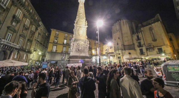 Movida violenta a Napoli, è alta tensione: scatta il vertice in prefettura