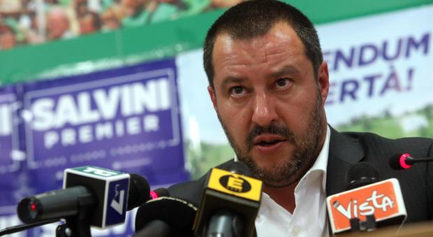 Salvini vuole la castrazione chimica: "Emergenza stupri". E chiede aiuto alla Boldrini