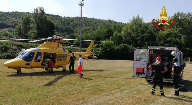 L'elicottero del Suem ha trasportato l'uomo all'ospedale di Padova