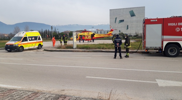 Ventenne in gravi condizioni trasferita con l' eliambulanza del 118 dall'ospedale di Foligno a quello di Ancona