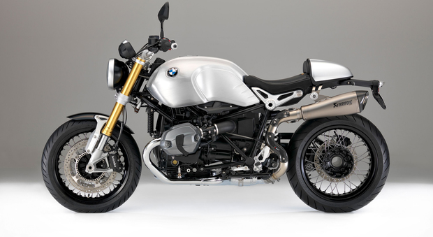 La BMW R NineT nasce per celebrare i 90 anni della Casa dell'elica nel settore motociclistico, con un tocco vintage misto al moderno