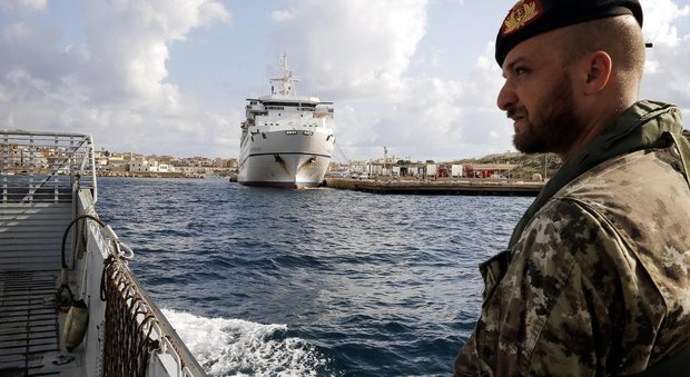 Terrorismo, allerta nei porti: innalzati i controlli di sicurezza a Bari e Brindisi