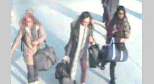 Tre ragazze partite dall'aeroporto londinese di Gatwick per unirsi all'Isis
