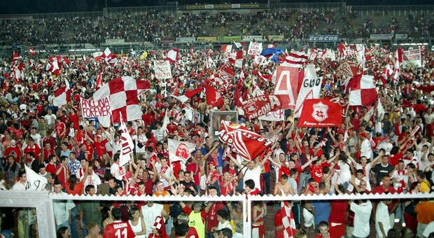 Ancona, il 7 giugno 2003 il tripudio a Livorno: 20 anni fa arrivò la seconda Serie A per i dorici