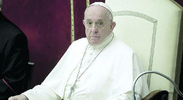 Il Papa nei panni del 'facilitatore' a sorpresa all'ambasciata russa «Preoccupazione per piccoli e malati»