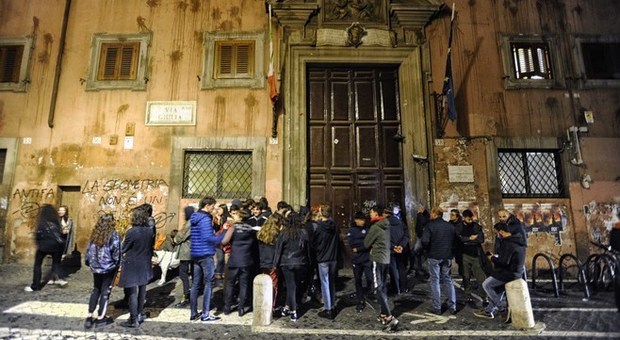 Roma, il Liceo Virgilio di nuovo occupato: il blitz dopo l'assemblea convocata sui social