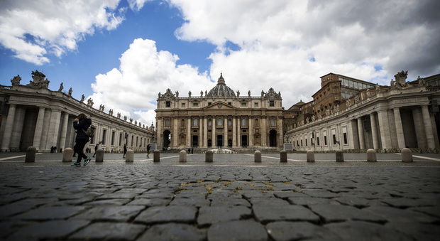 Sanremo, un artista profana la fede, in Vaticano evitano le polemiche ma i parroci chiedono rosari riparatori