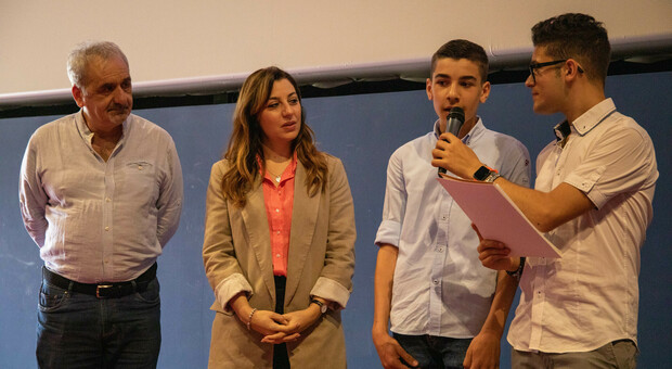 "Piccoli giornalisti crescono": il premio di novembre allo studente pugliese Gianluca Mirizzi