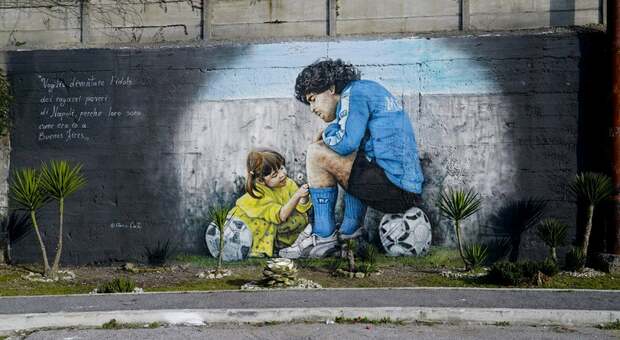 Maradona, la magia con la Juve diventa un murale dopo 36 anni