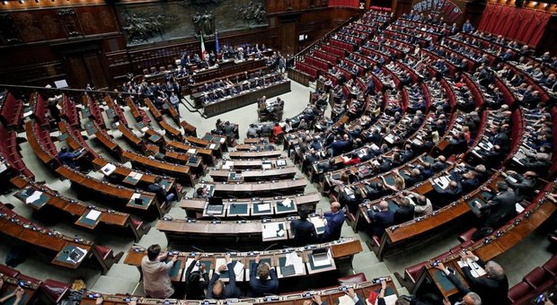 Italicum, sì della Camera alla mozione di maggioranza. Ma la minoranza dem non vota