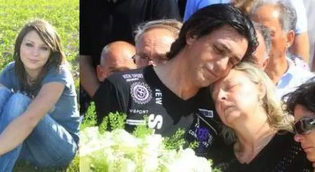Eleonora Noventa (archivio) e i suoi genitori al funerale (PhotoJournalist)