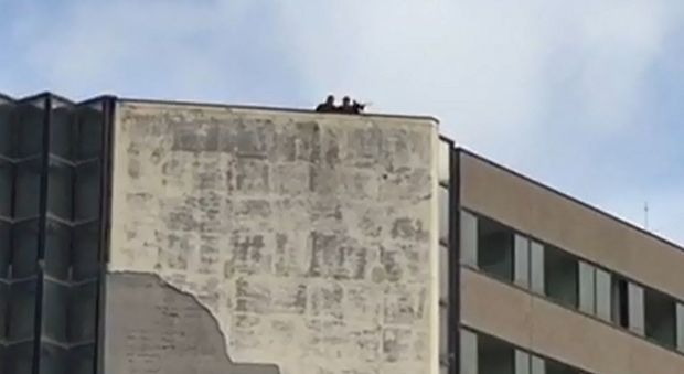 Renzi a Pietrarsa, cecchini sui tetti: l'intera zona è blindata| Foto