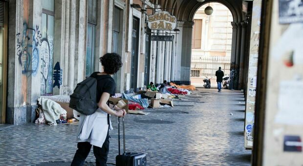 Dieci milioni di euro per dare un letto ai clochard di Roma: partito il bando