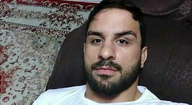 Il wrestler Navid Afkari giustiziato a morte in Iran: condannato per aver ucciso un agente durante le proteste antigovernative